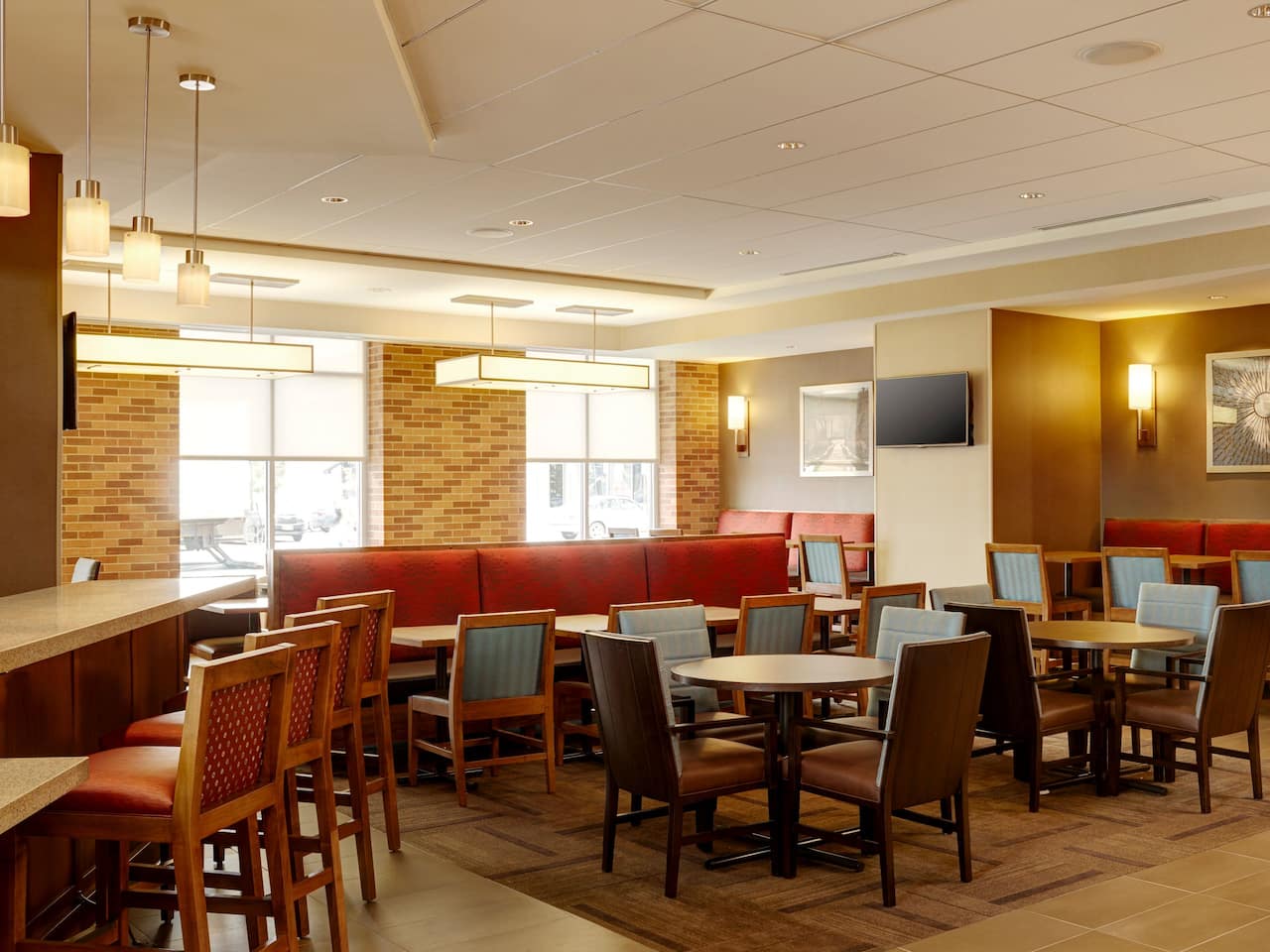 Guest Kitchen Seating