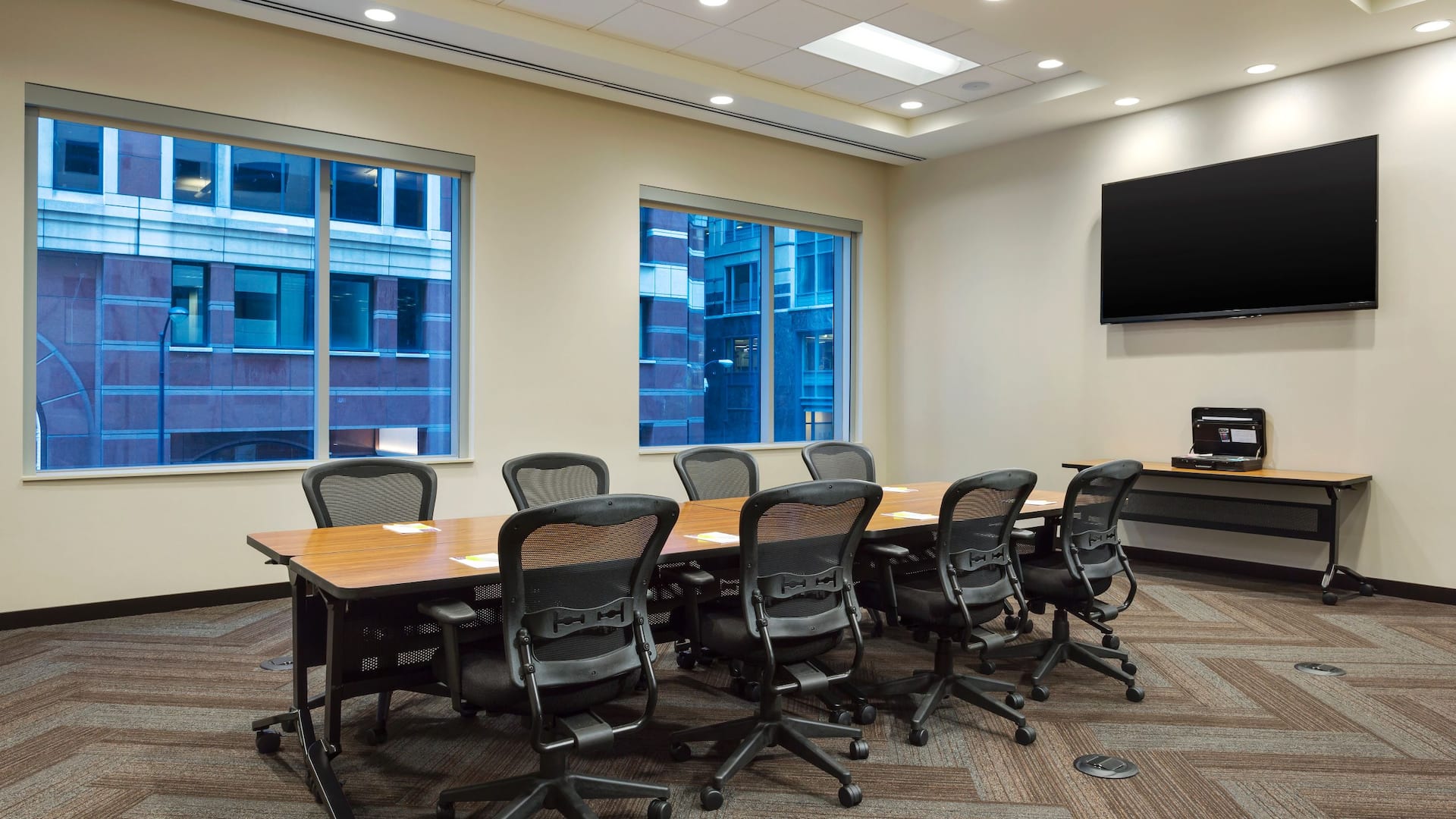 Hyatt Place Chicago/Downtown-The Loop Boardroom