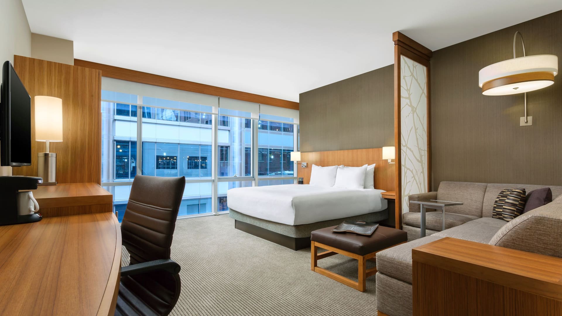 Hyatt Place Chicago/Downtown-The Loop Suite