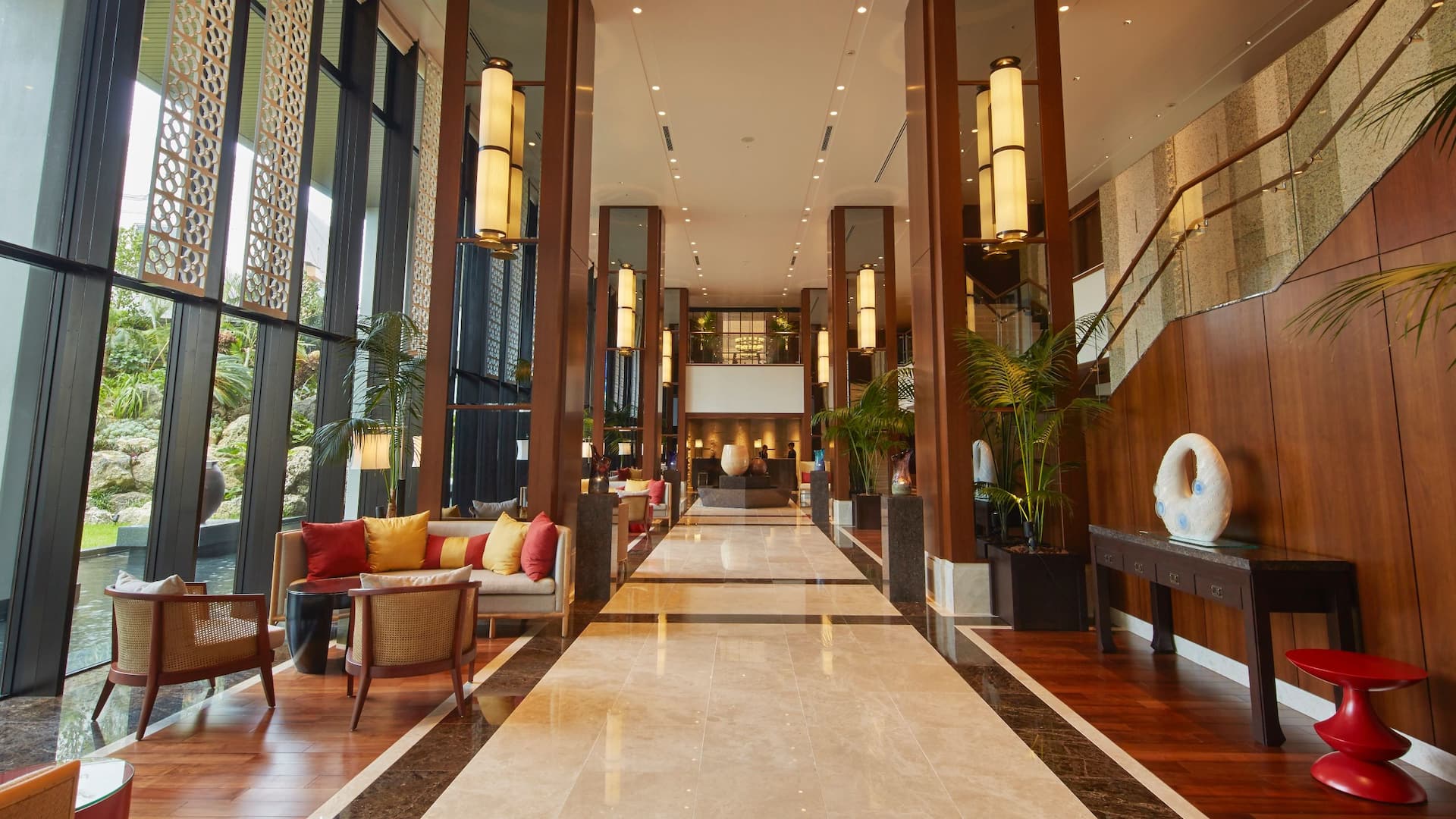 Hyatt Regency Naha, Okinawa Lobby