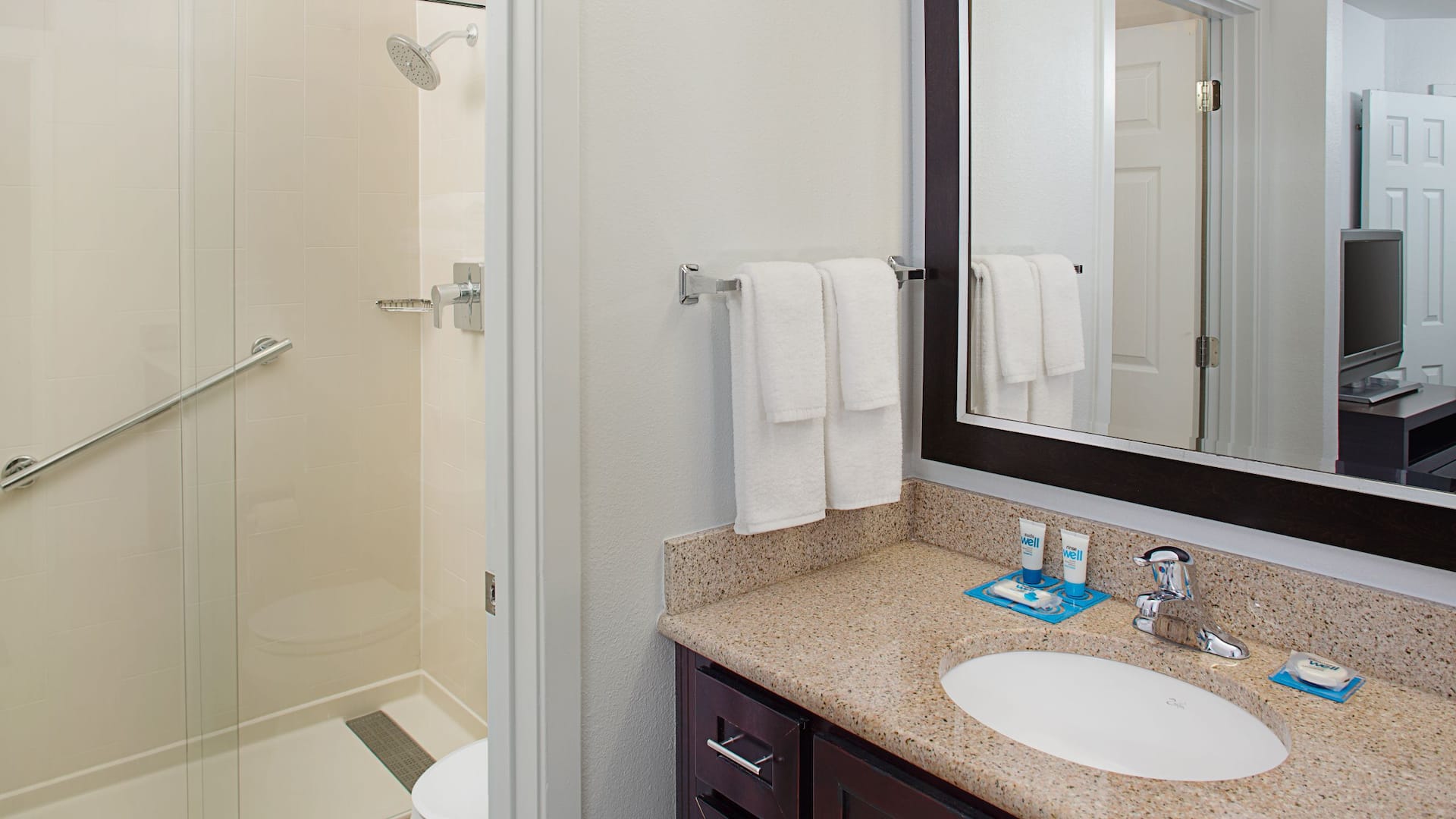 Hyatt House Dallas/Las Colinas Bathroom
