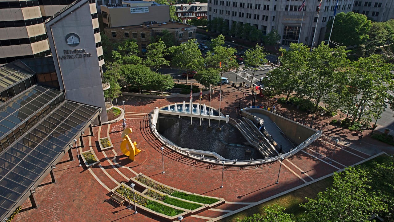 Bethesda Metro Center Fountain 