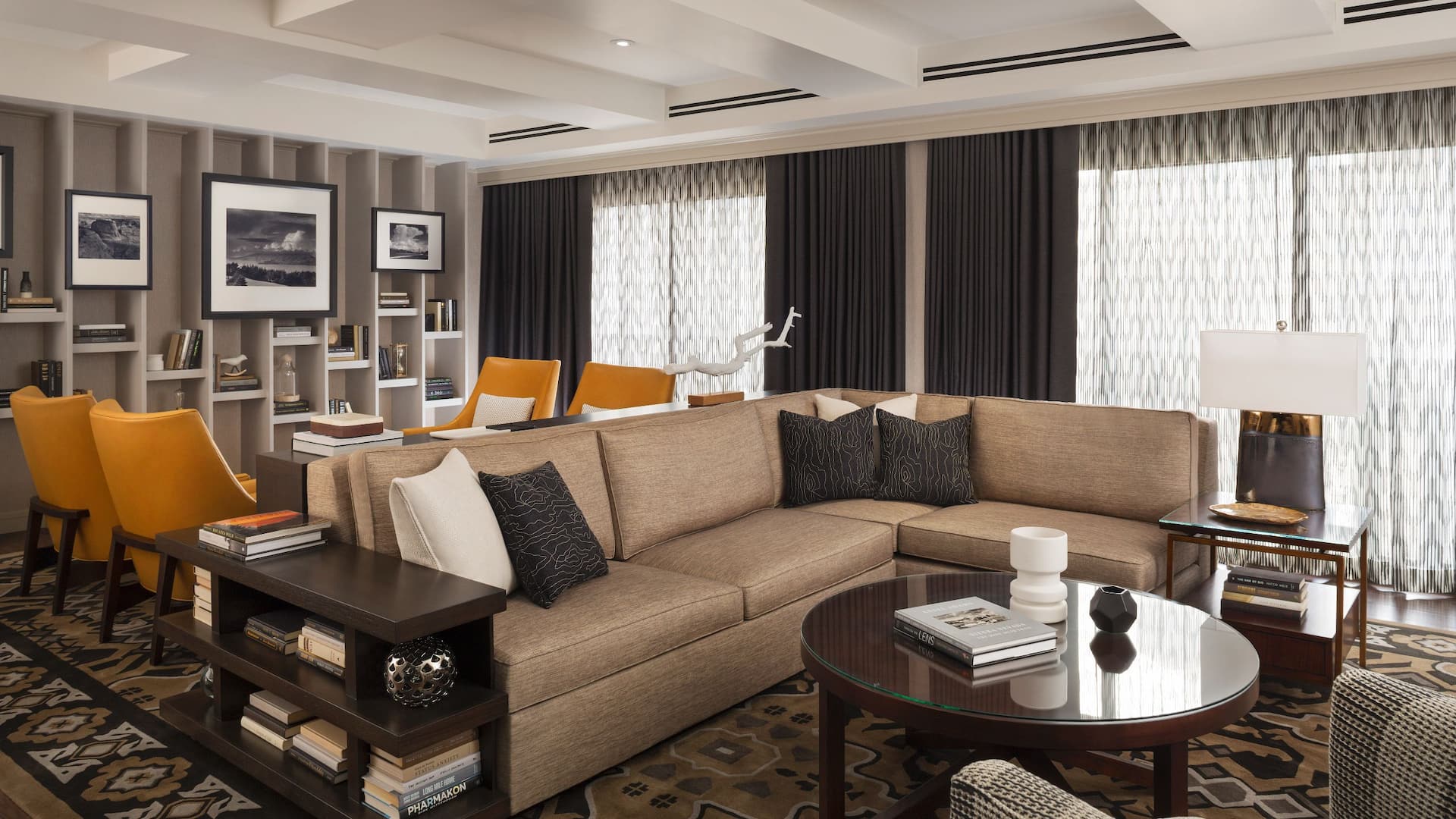 Hyatt Regency San Francisco Room Living Main