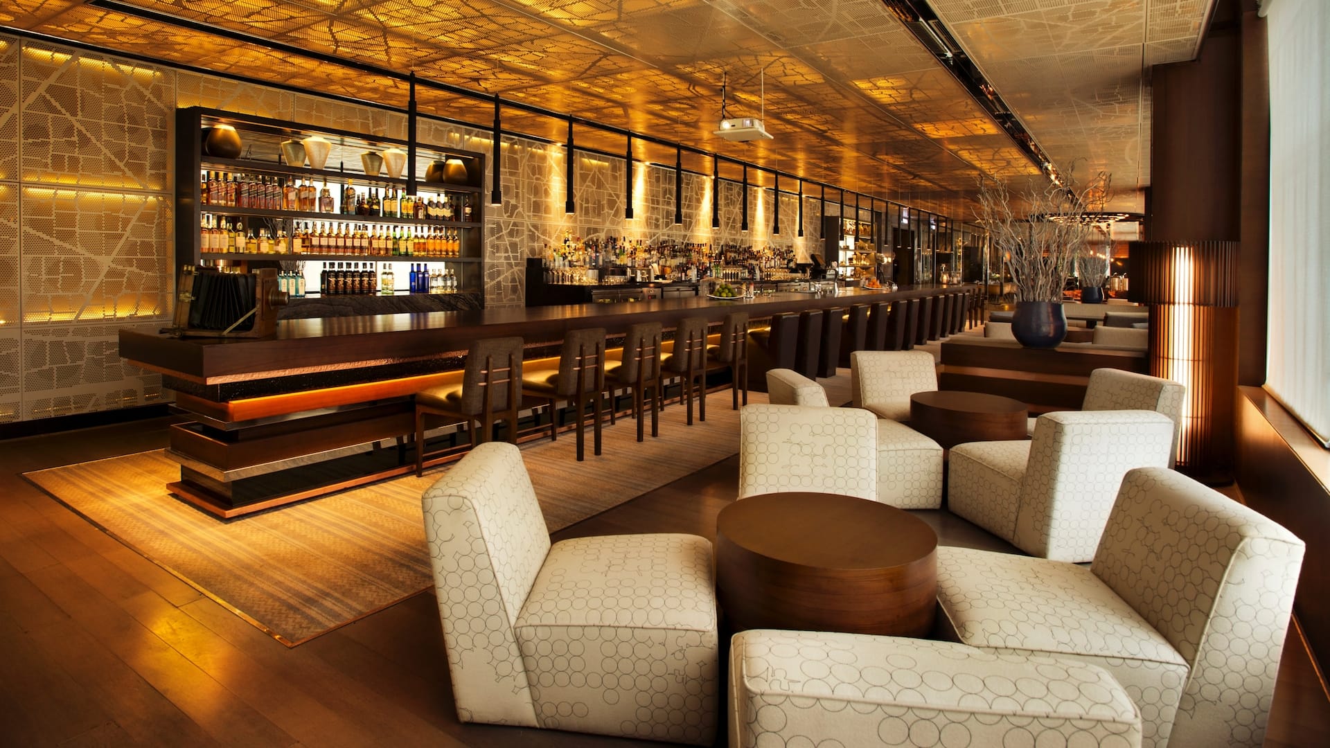 1 of 1 Hyatt Regency Gurgaon The Long Bar