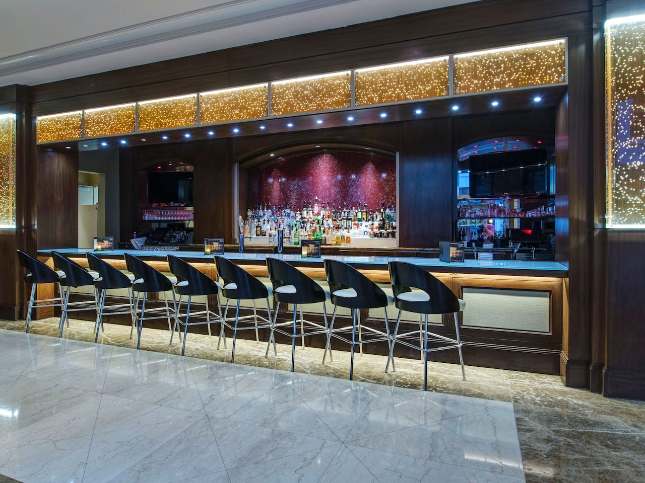 Lobby Bar and Lounge at Hyatt Regency Reston