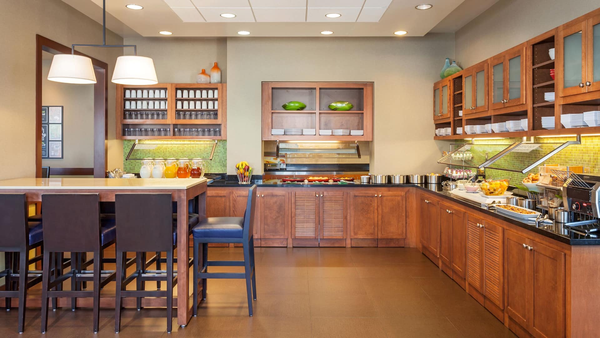 Hyatt Place Sacramento/Roseville Guest Kitchen