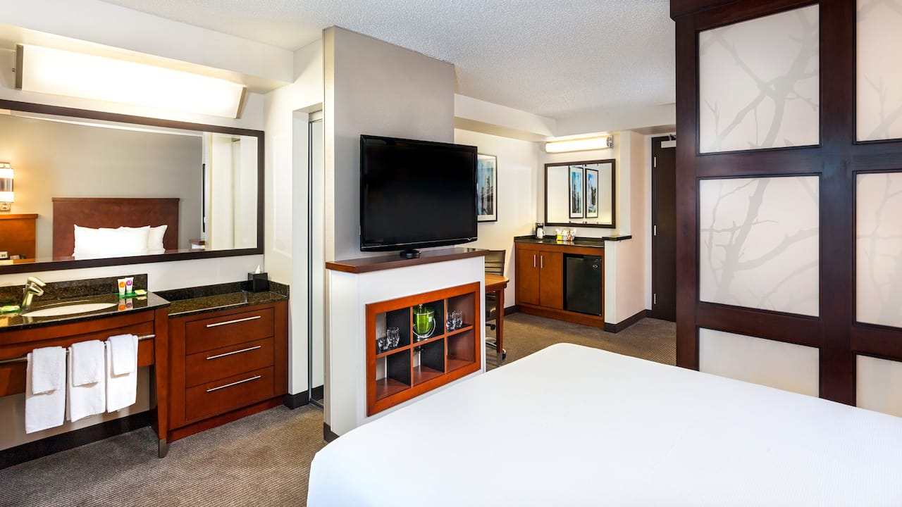 Two Queen Guestroom Room Layout at Hyatt Place Sacramento Roseville