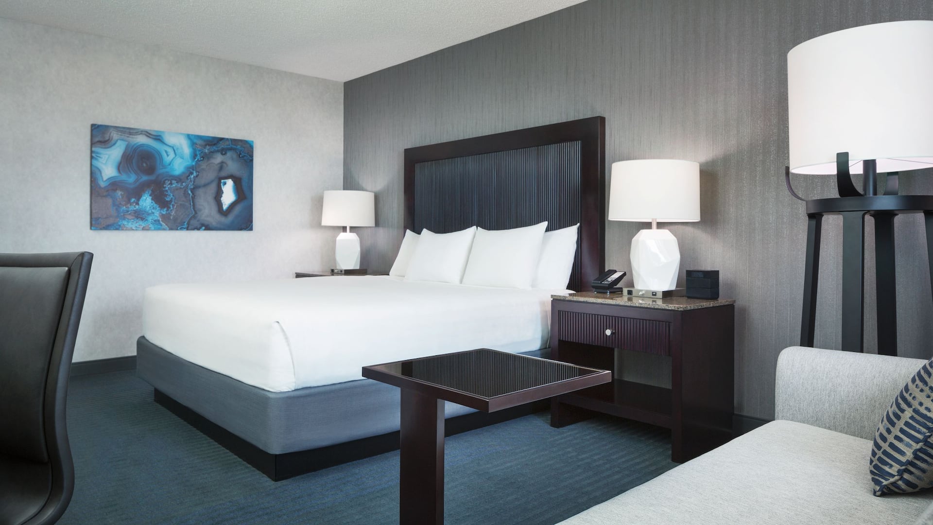 1 of 1 Hyatt Regency San Francisco Airport Room 8013 View