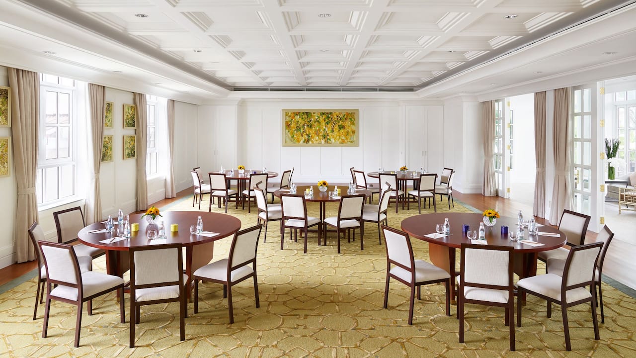 Park Hyatt Saigon Pool House Carabet
