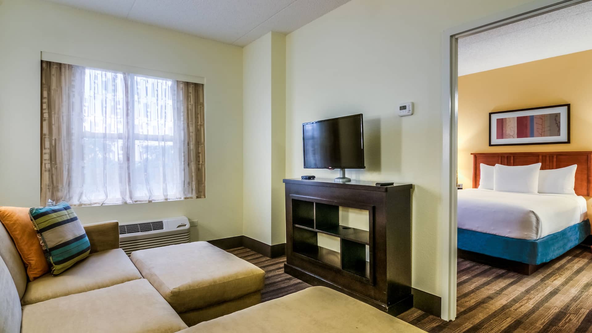 Hyatt House Chicago/Schaumburg Renovated 1 Bedroom