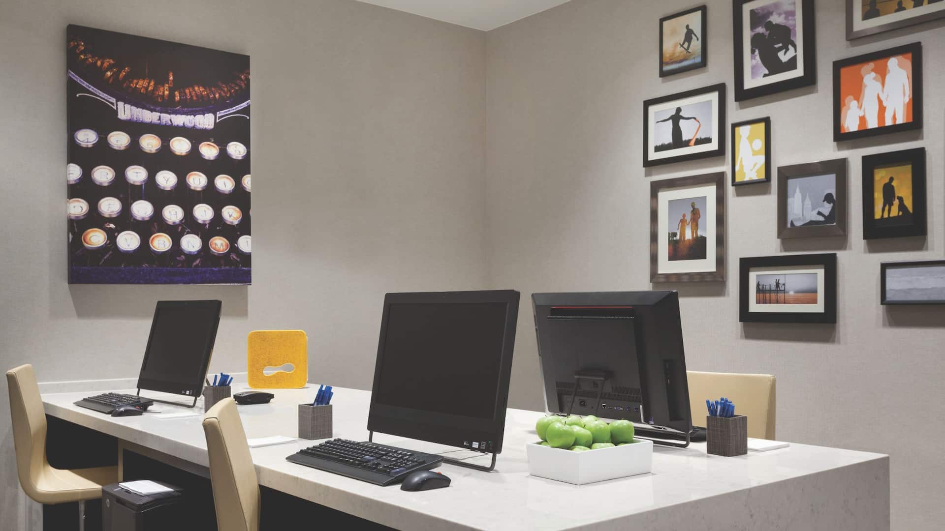 Hyatt House Emeryville/San Francisco Bay Area Business Center