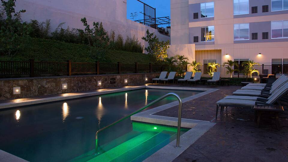 Hyatt-Place-Los-Cabos-P057-Pool.gallery-2-3-item-panel.jpg