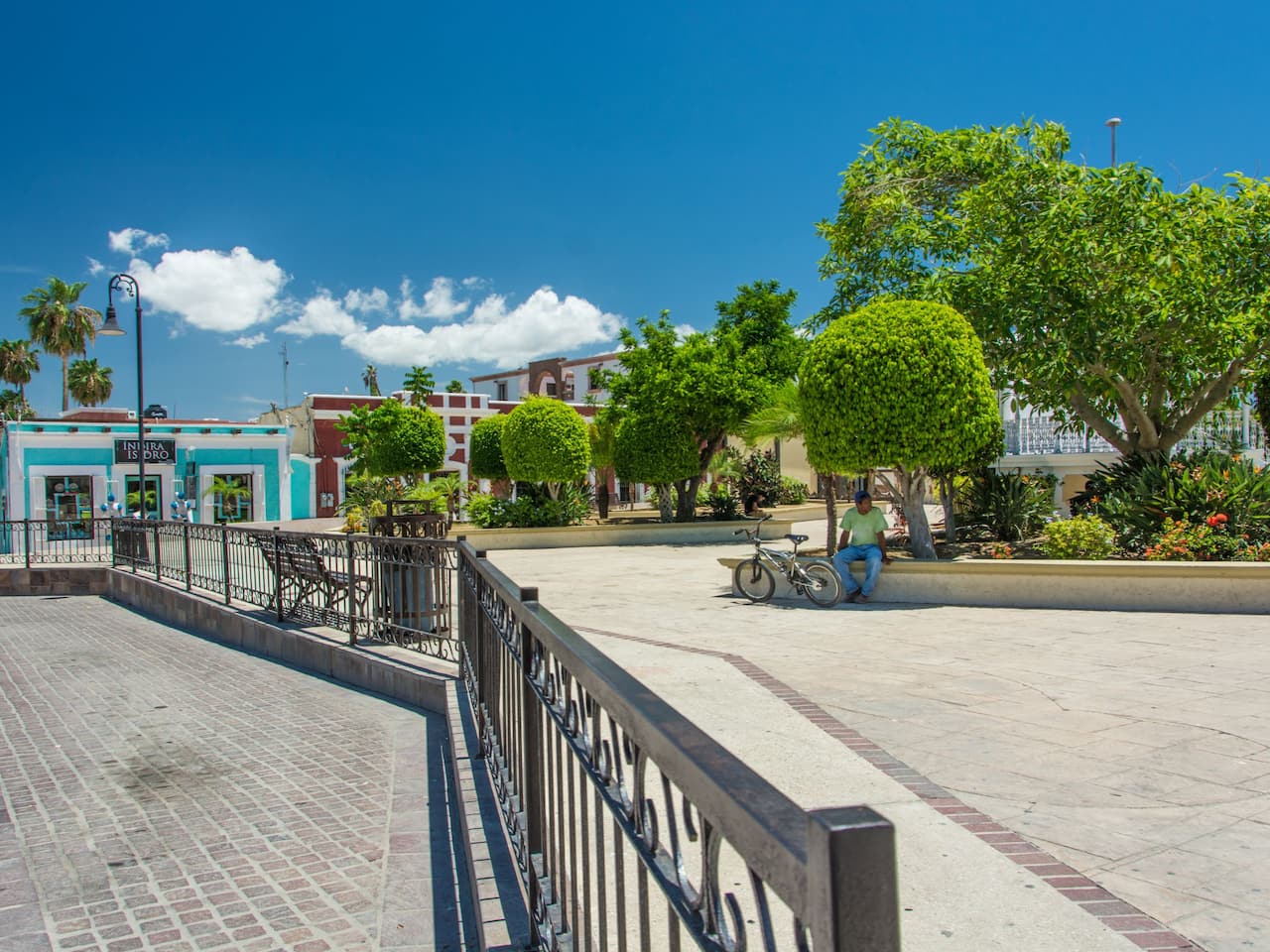 San Jose del Cabo Plaza