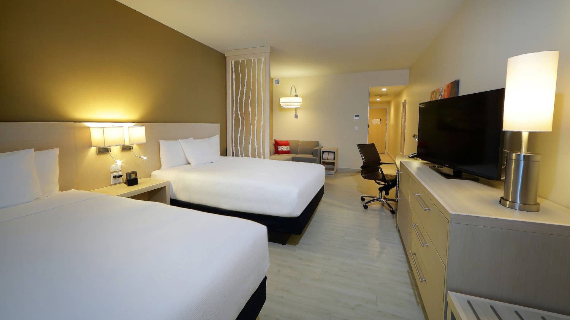 Hyatt Place Tegucigalpa Standard Queen Room