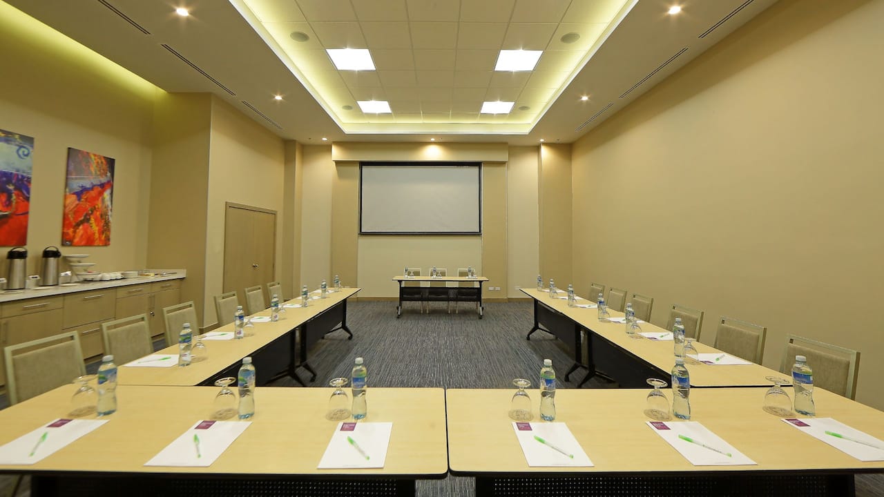 Meeting Room U shape set up