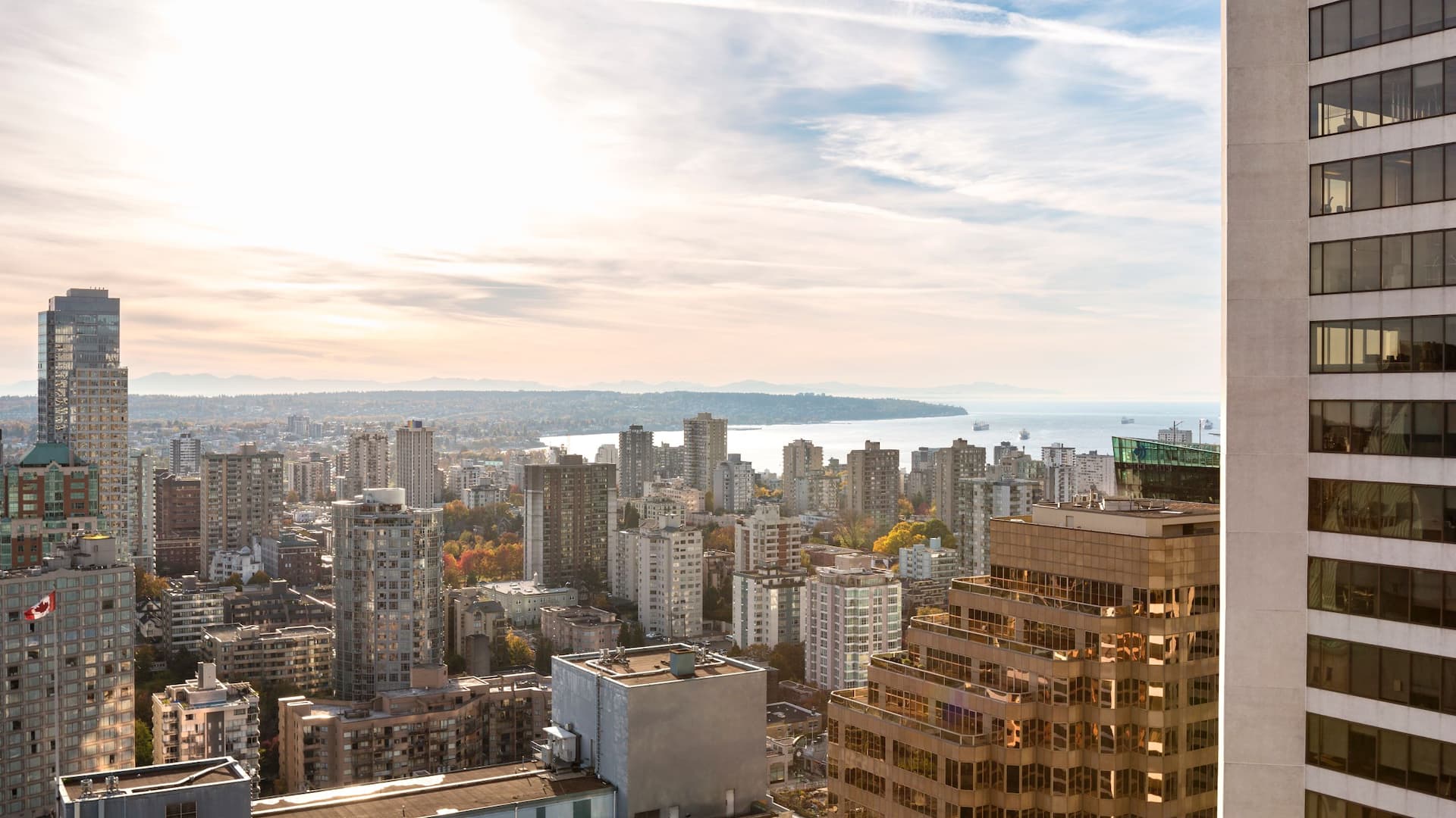 Hyatt Regency Vancouver City View Day