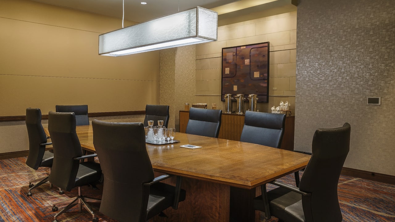 Quartz / Granite / Agate Meeting Rooms with boardroom table