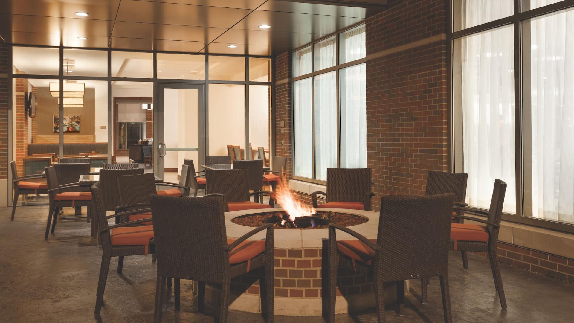 Hyatt Place Buffalo Amherst firepit
