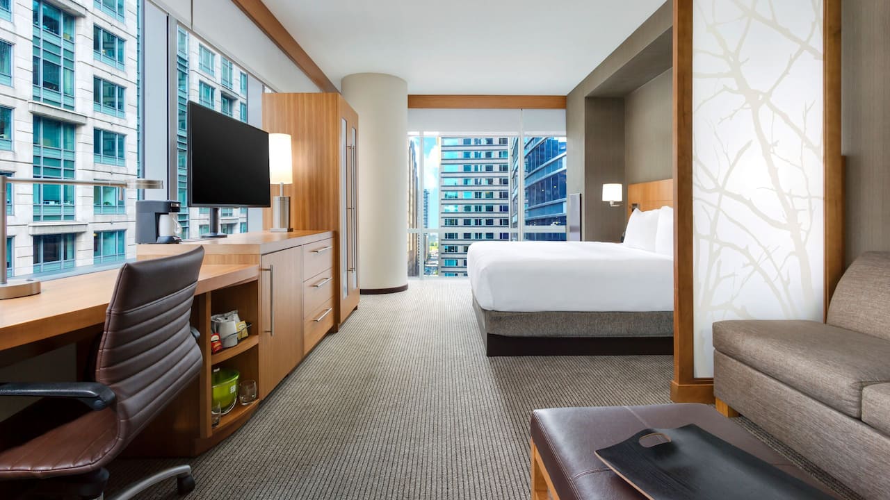 Hyatt Place Downtown Chicago The Loop King Bed with View