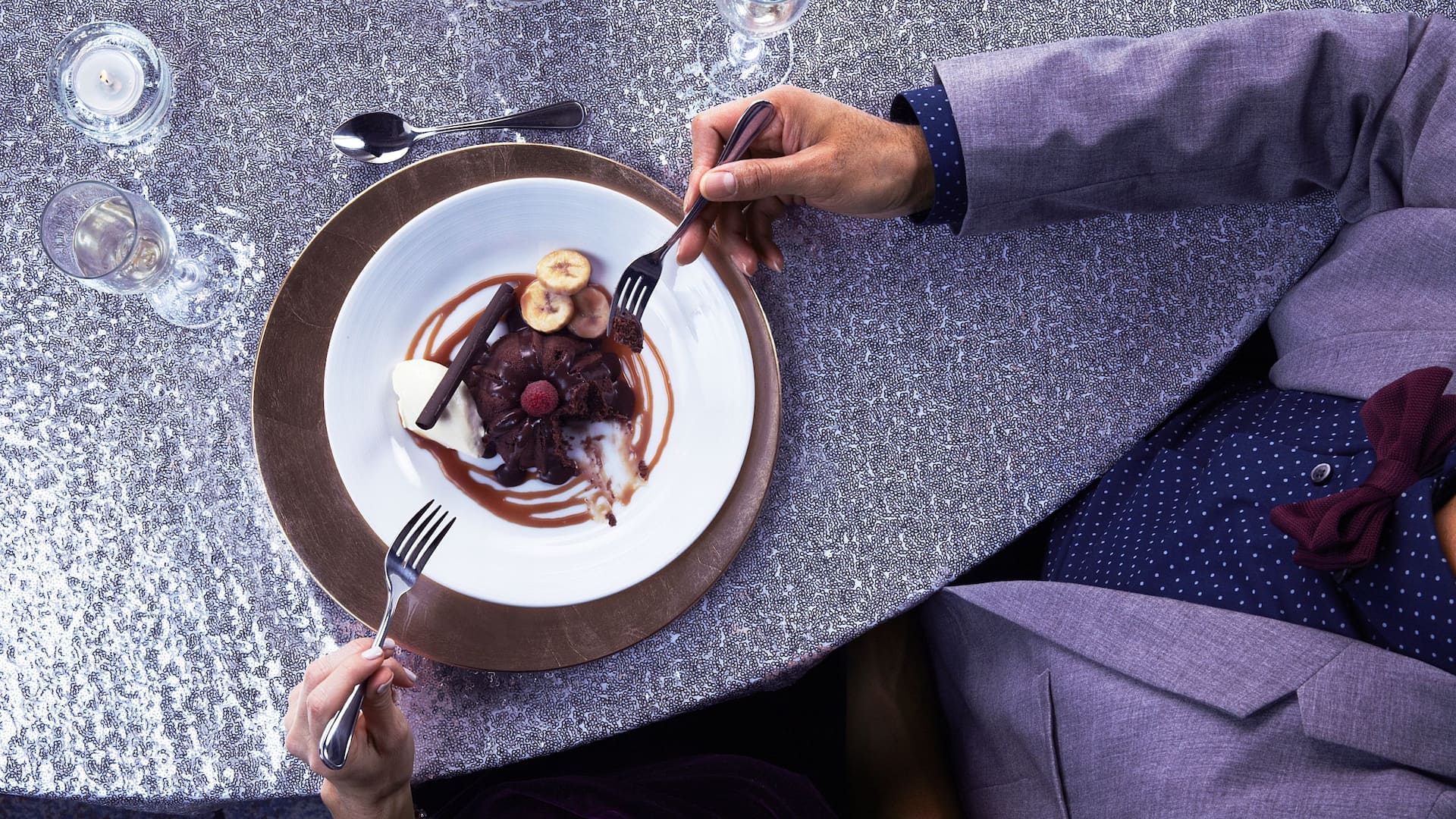 1 of 1 Hyatt Regency HR_P033 PITNB Overhead Event Dining