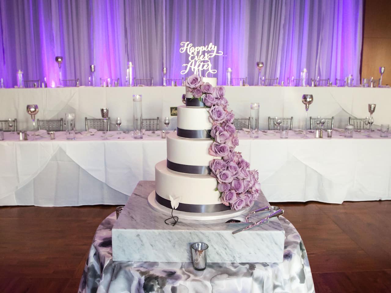 Hyatt Regency McCormick Place Wedding Cake