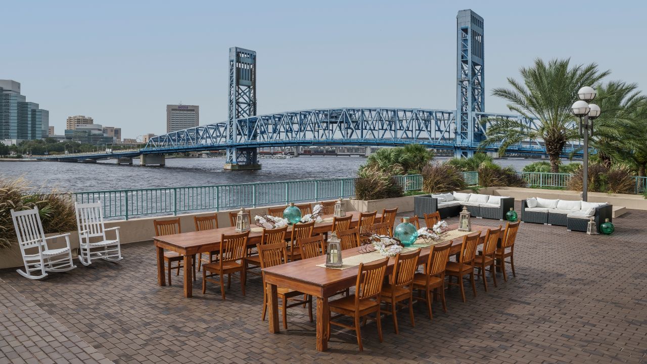 Downtown Jacksonville Fl Hotel Hyatt Regency Riverfront Outdoor Event E On The St John S River