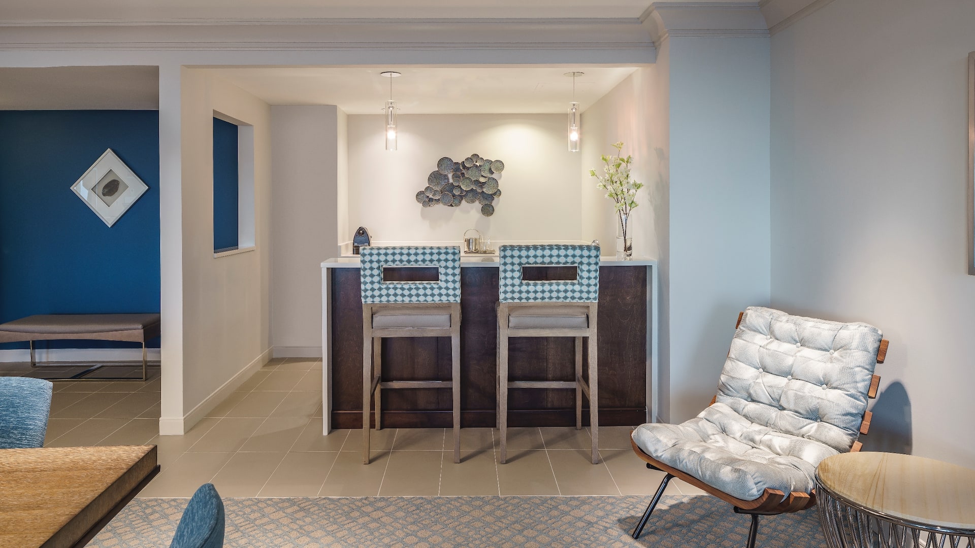 4 von 6 Hyatt Regency Jacksonville Riverfront Presidential Suite Bar