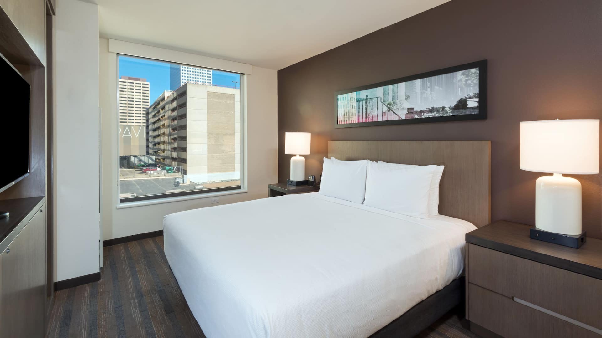 2/5 Hyatt House Denver/Downtown King Studio Sleeping Area 604