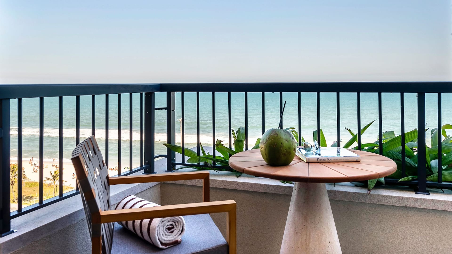 5 of 5 Grand Hyatt Rio de Janeiro | Grand King Bedroom