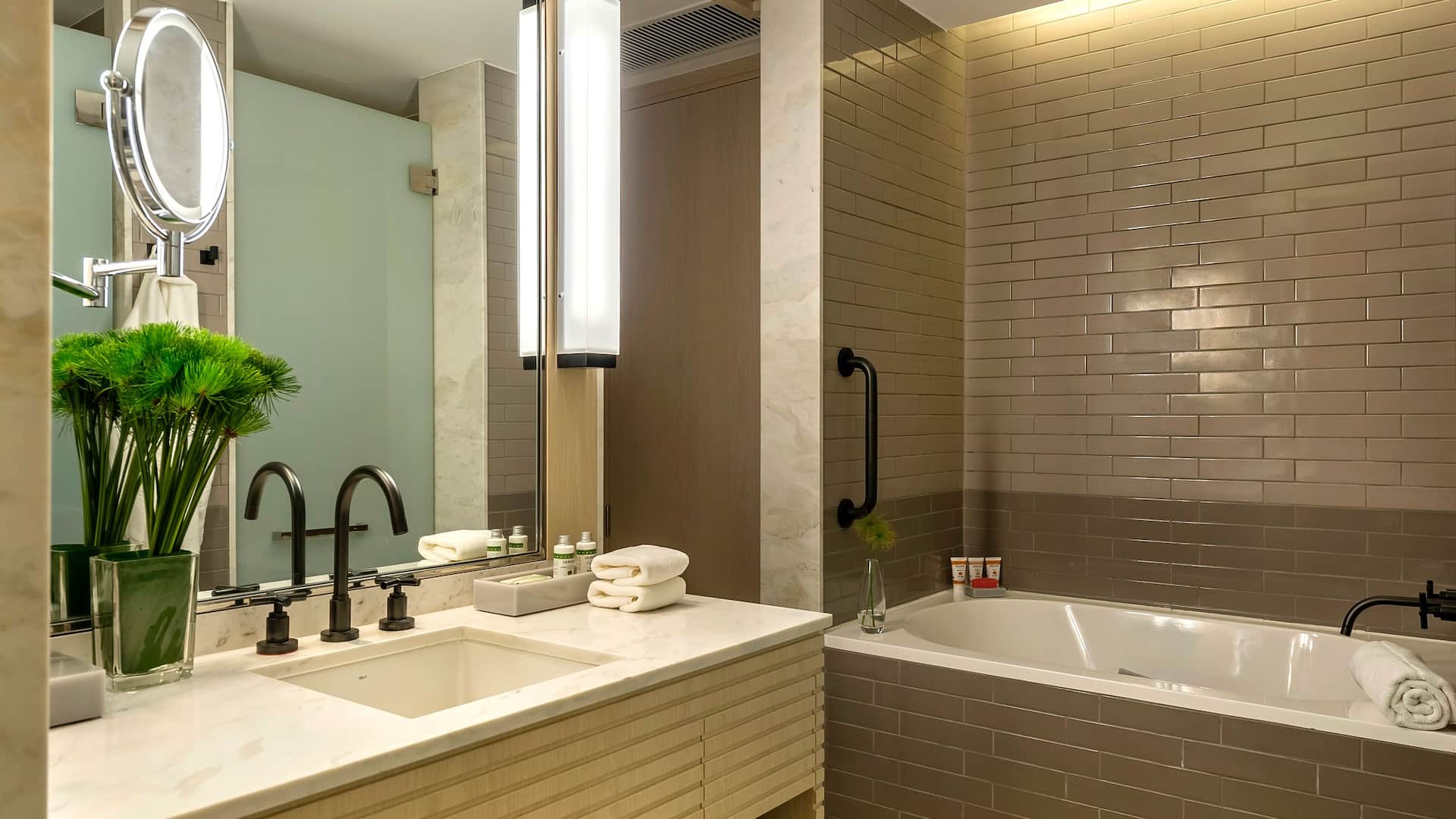 2 of 6 Bathroom