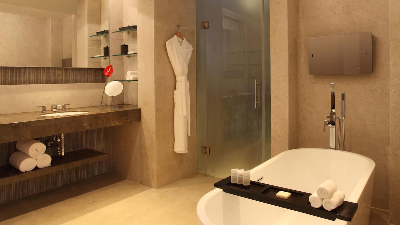 Suites Bathroom