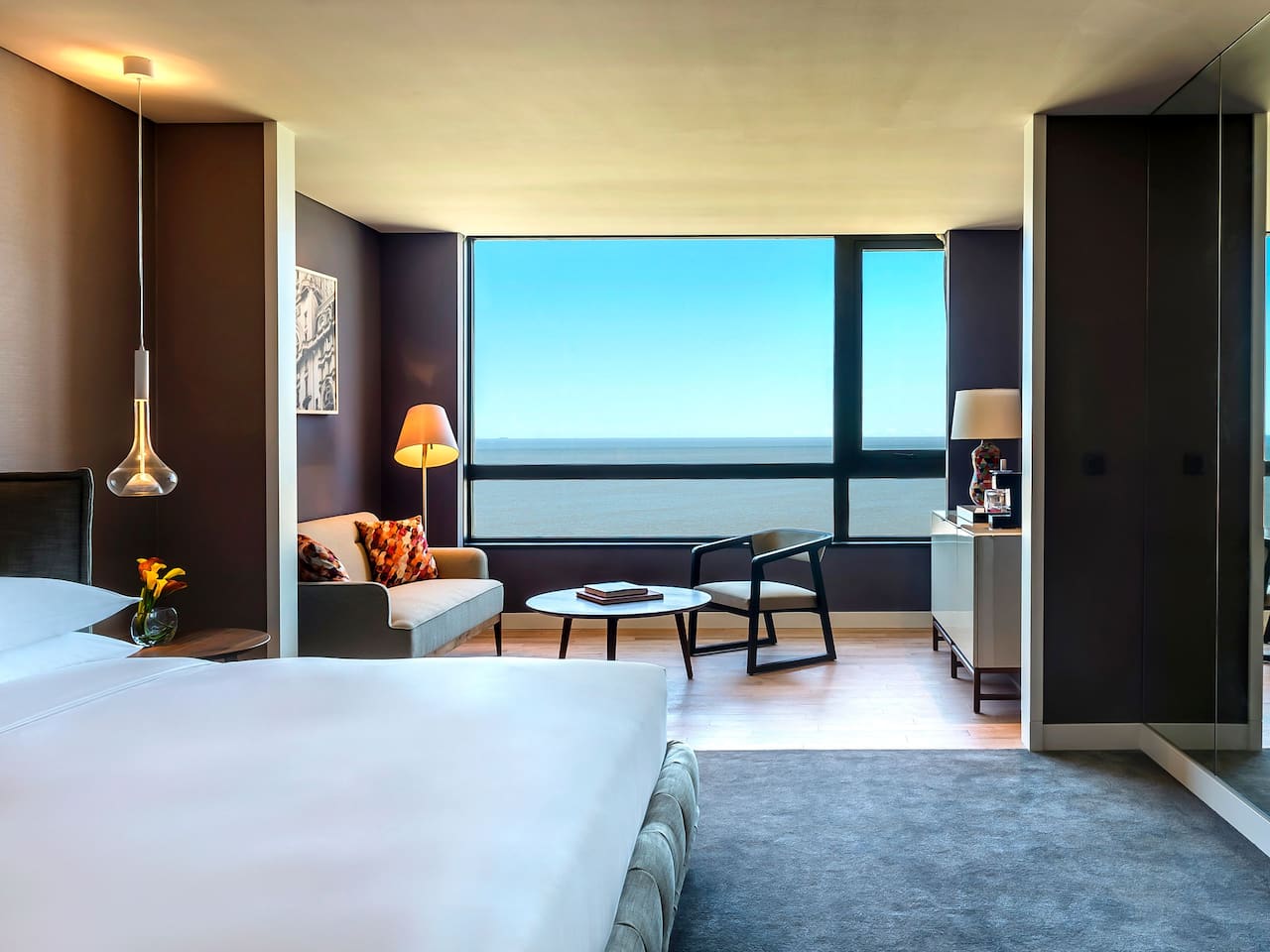 Guestroom River View