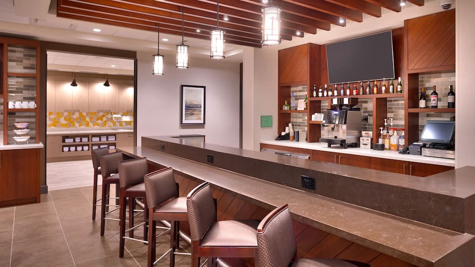 Hotels With Free Breakfast | Hyatt Place Salt Lake City / Lehi