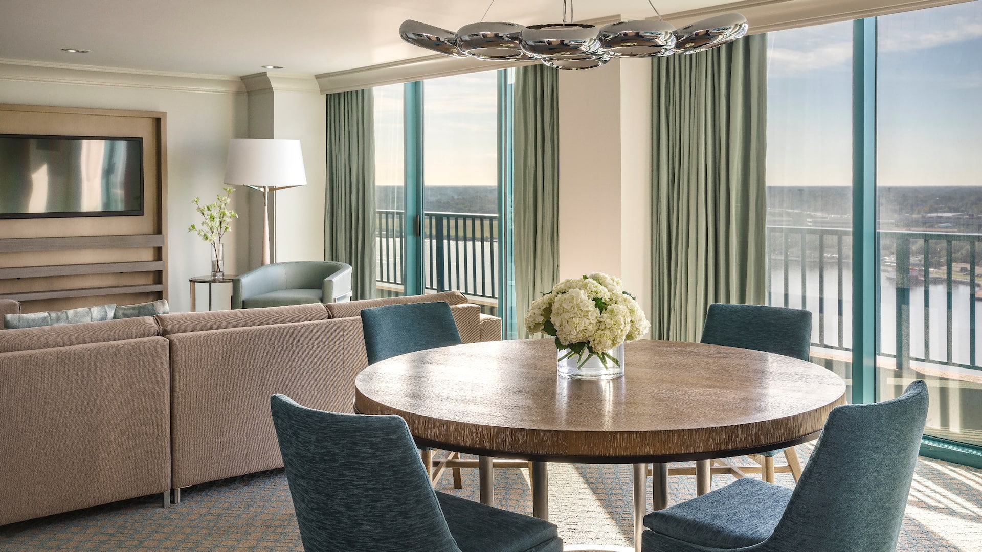Hyatt Regency Jacksonville Riverfront VIP Suite Dining Room