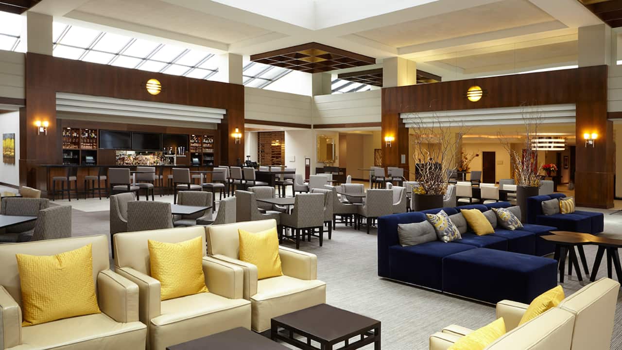 Lobby lounge