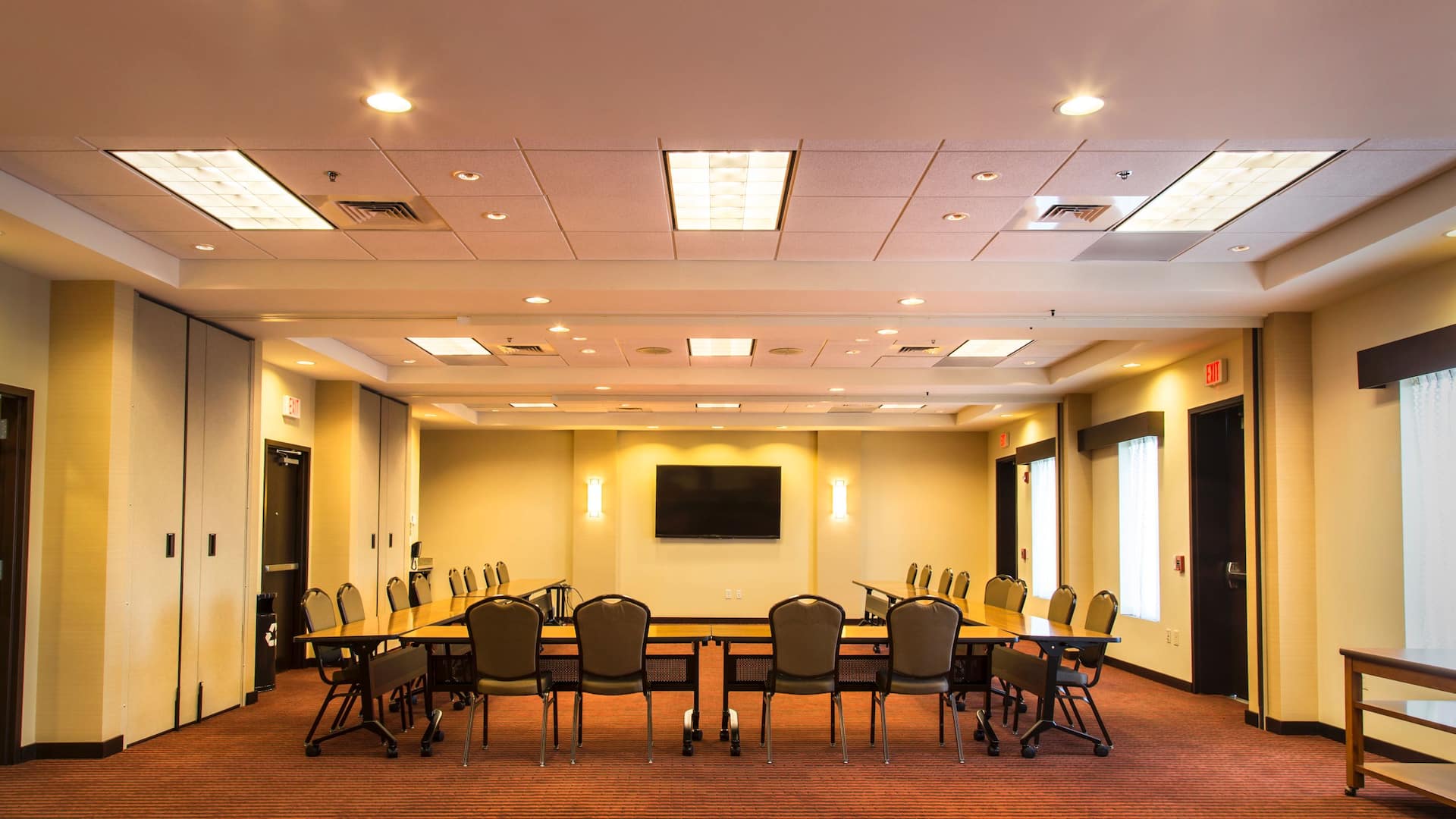 Hyatt Place Charlottesville Meeting Room