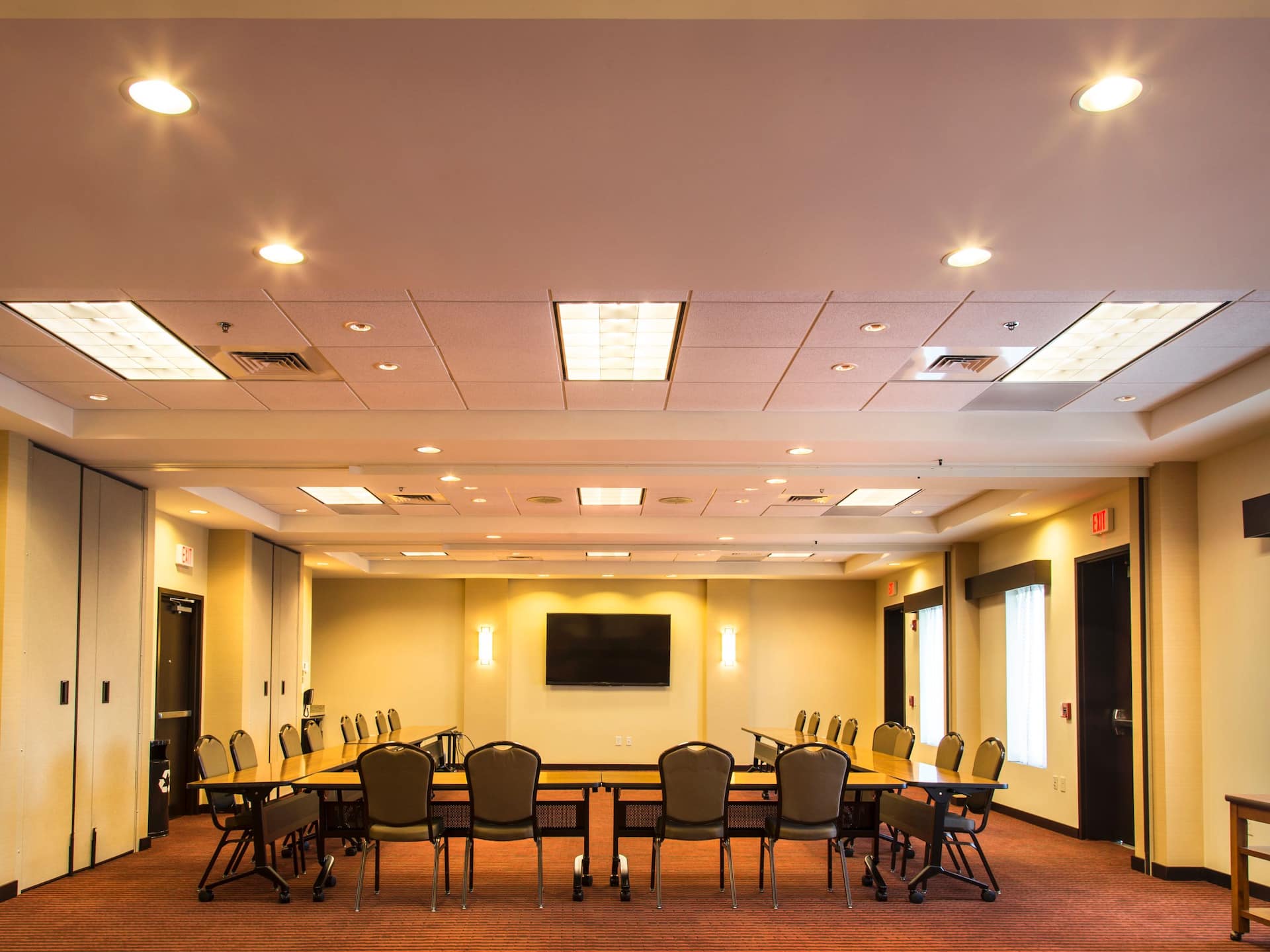 Hyatt Place Charlottesville Meeting Room