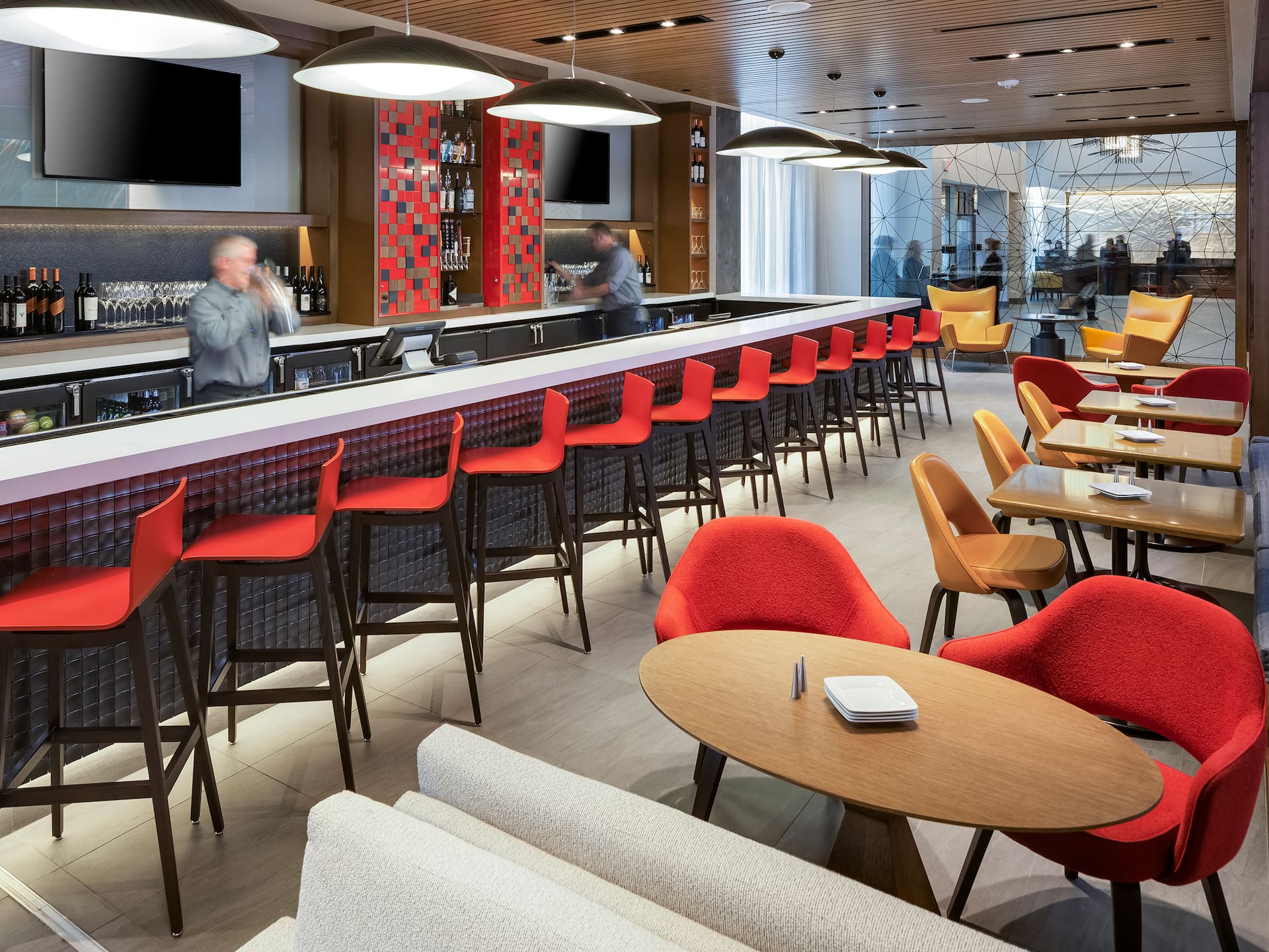 Hyatt Regency Bloomington - Minneapolis Bar Urbana with Bartenders