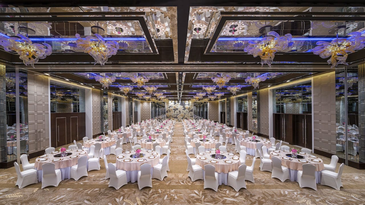 قاعة الزفاف في فندق حياة ريجنسي دبي كريك هايتس