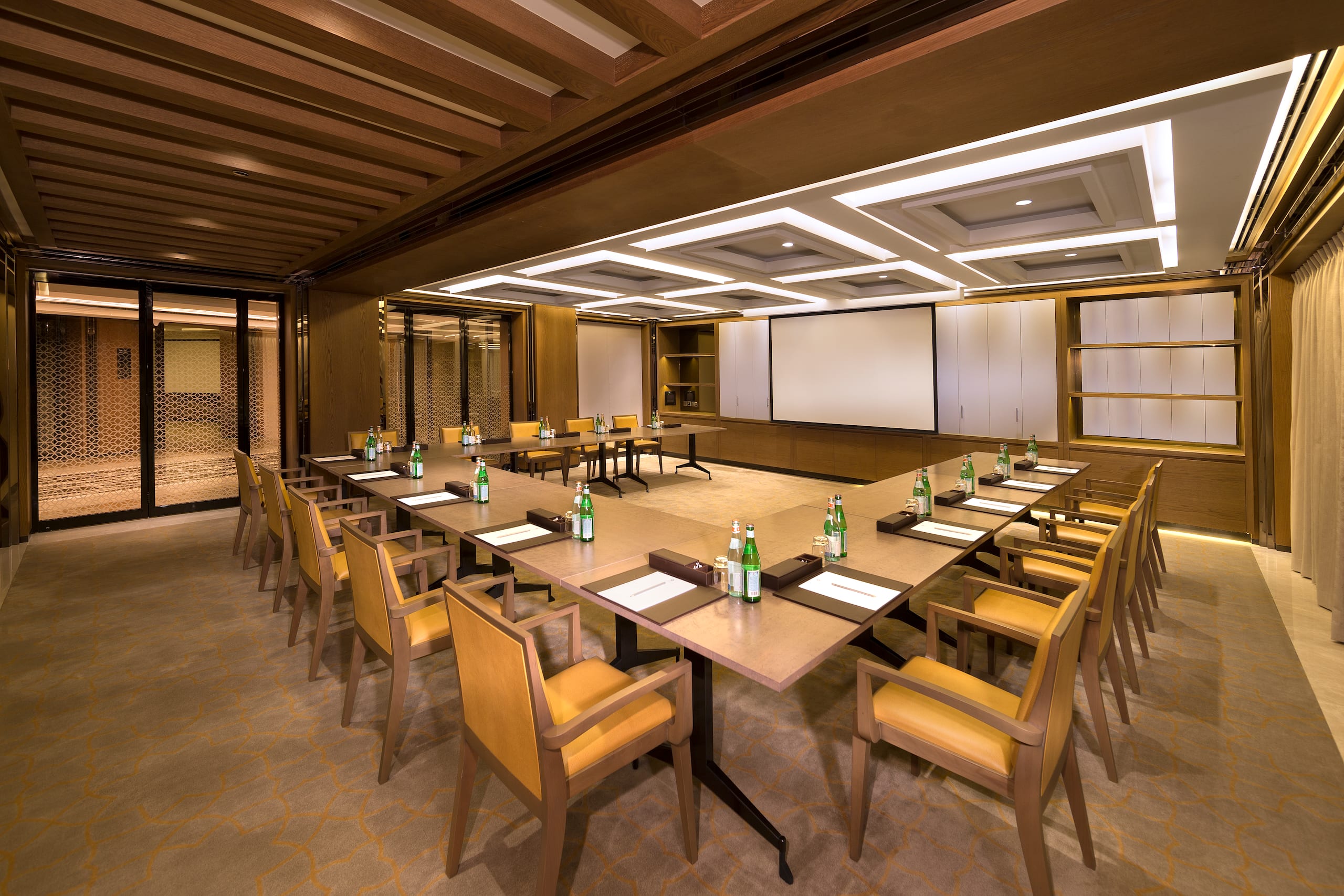 Hyatt Regency Dubai Creek Heights Querubin Meeting Room