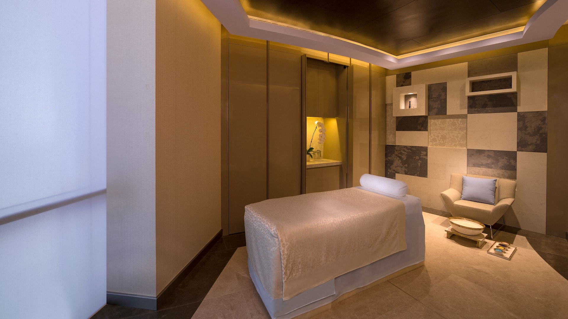 Hyatt Regency Dubai Creek Heights Spa Single Treatment Room