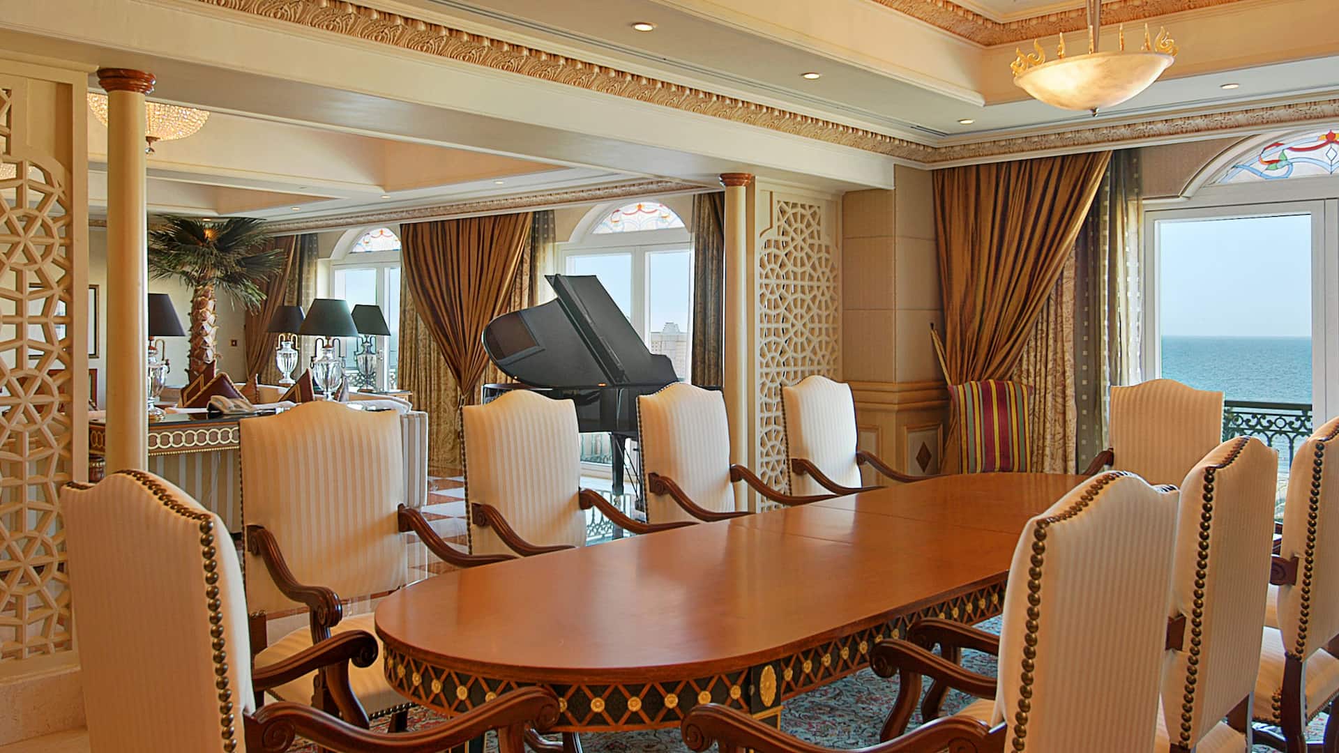 2/5 Royal Suite Dining Room