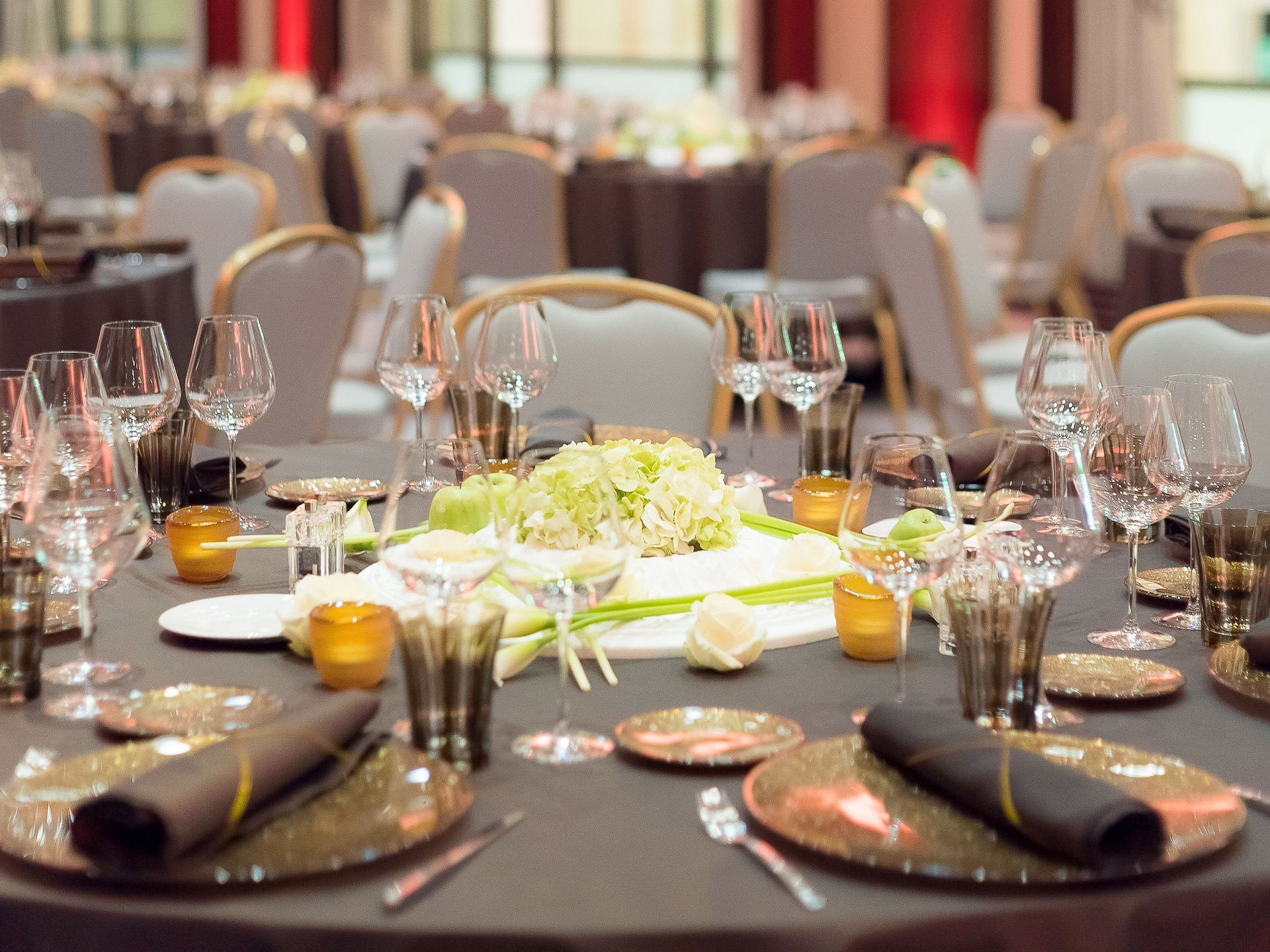 Elegantly set banquet tables for an incredible event - Hyatt Regency Nice Palais de la Méditerranée
