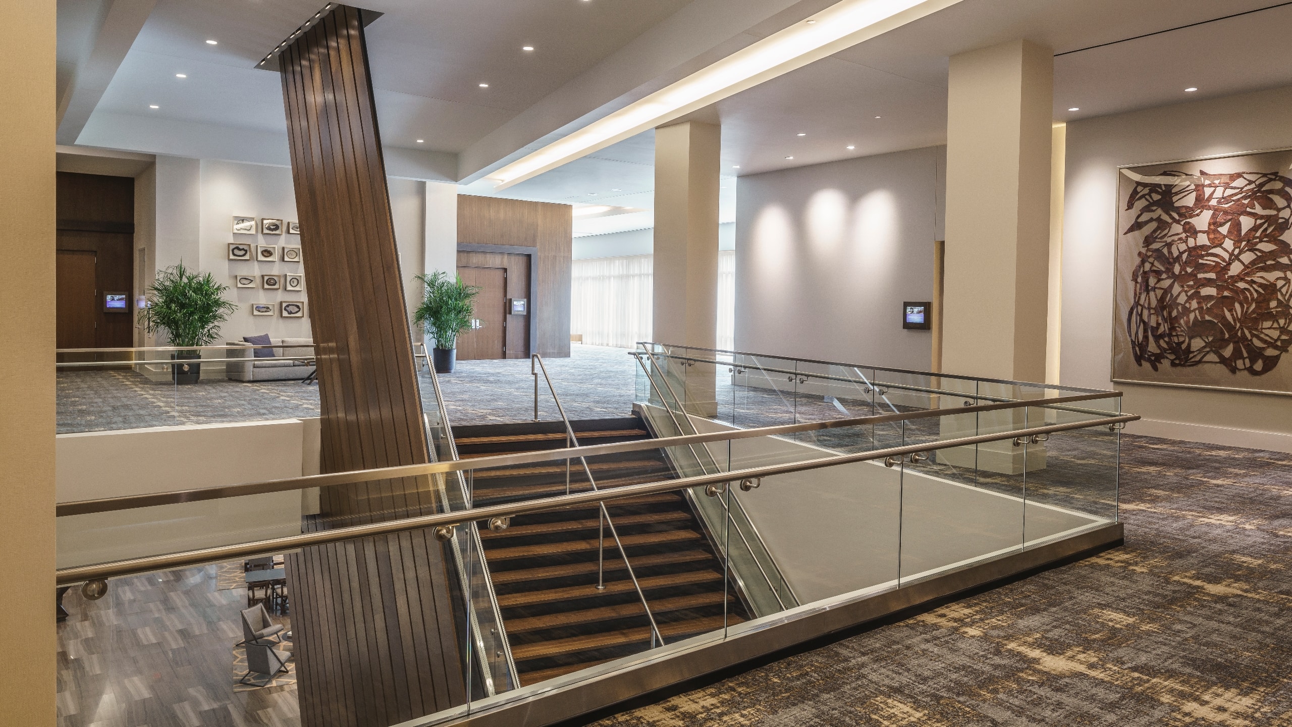 Hyatt Regency Houston/Galleria Ballroom Foyer Staircase