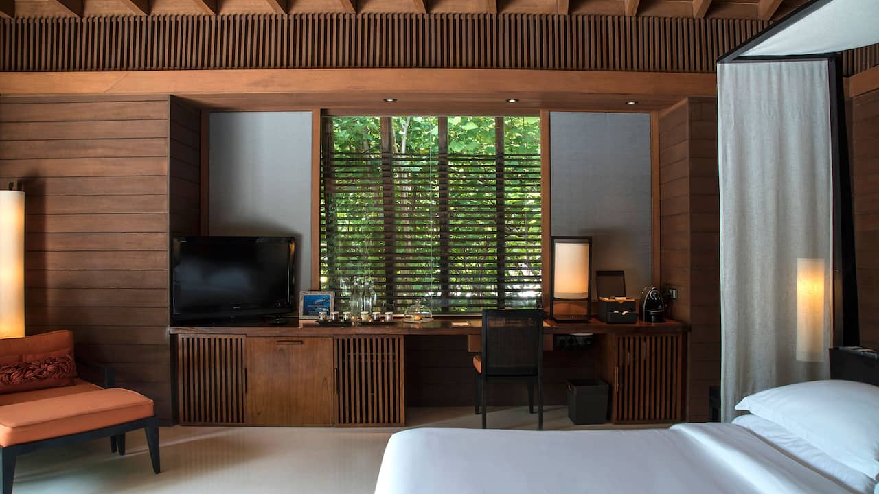 Bedroom, bathroom and private deck