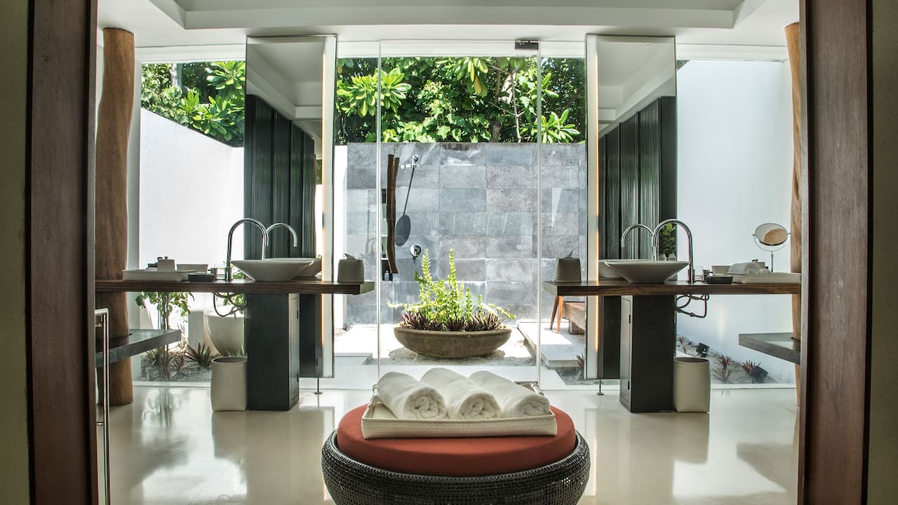 Park Villa Bathroom