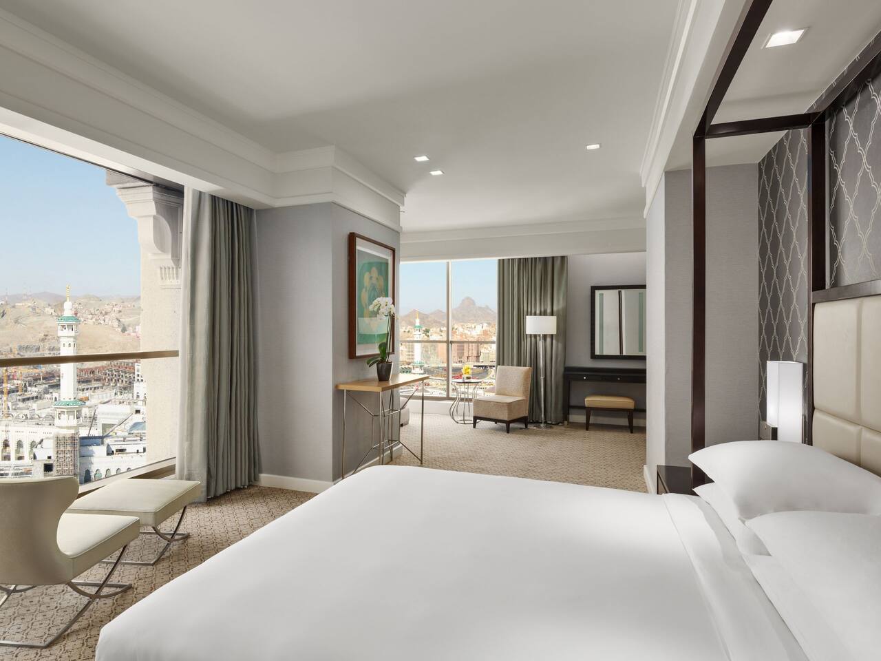 Hyatt Regency Makkah Royal Suite Bedroom