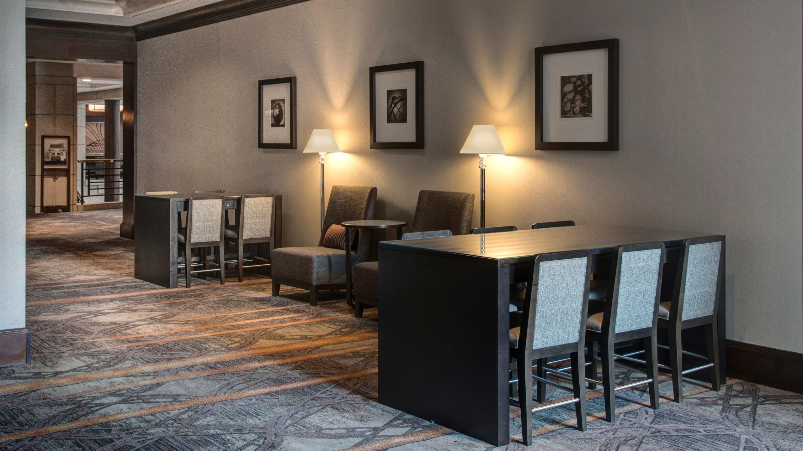Hyatt Regency Reston Internet Cafe