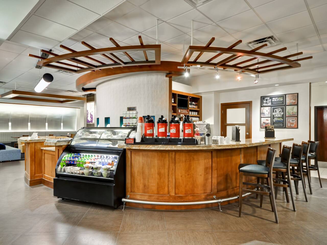 Hyatt Place Tampa Airport/Westshore Coffee to Cocktails Bar