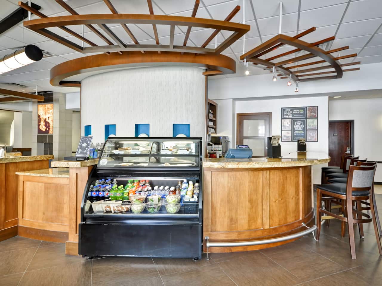 Hyatt Place Tampa Airport/Westshore Coffee to Cocktails Bar